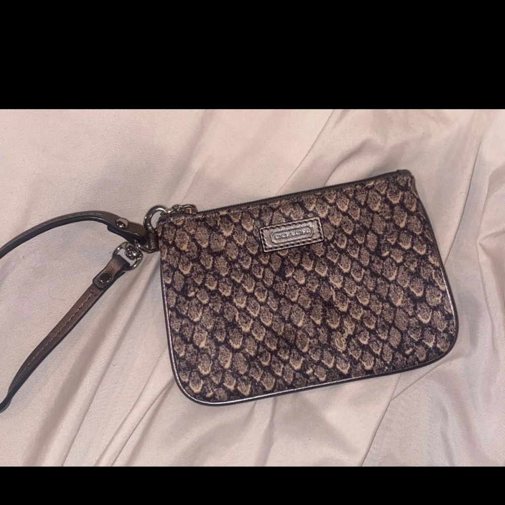 Coach Snake Skin Print Wristlet Gray NEW